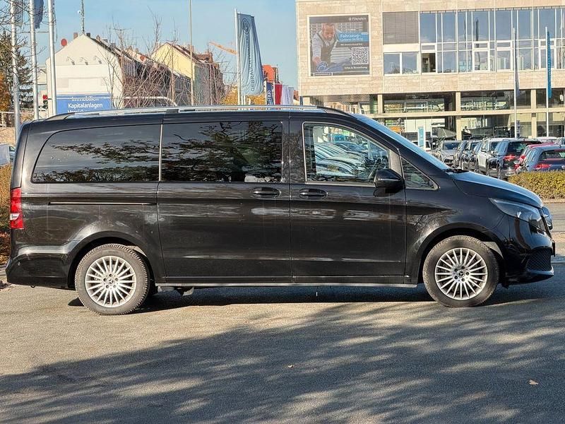 Gebraucht Mercedes V250 190 PS (139 kW) 2021 Schwarz Van / Kleinbus