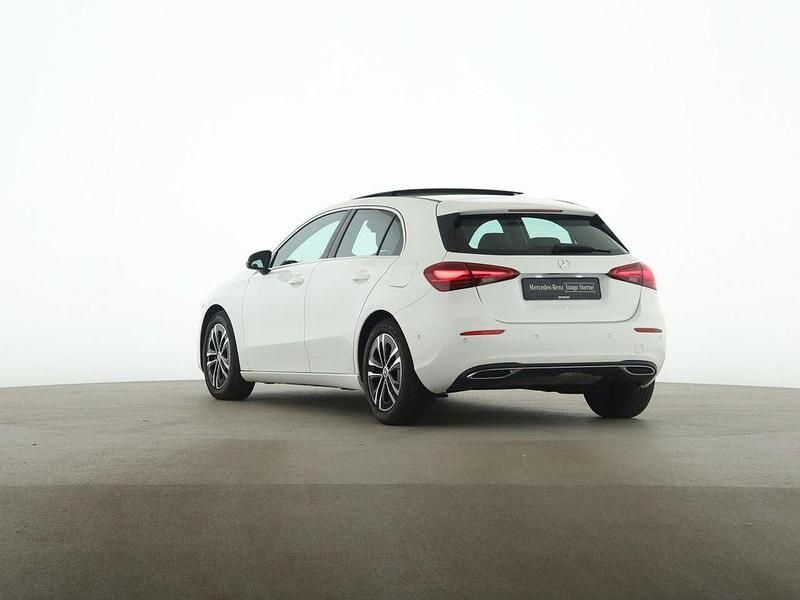 Gebraucht Mercedes A200 Progressive 163 PS (119 kW) 2024 Weiß Limousine