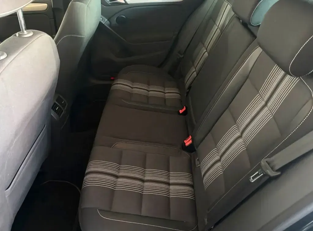 Gebraucht VW Golf VII Match 105 PS (77 kW) 2012 Blau Limousine