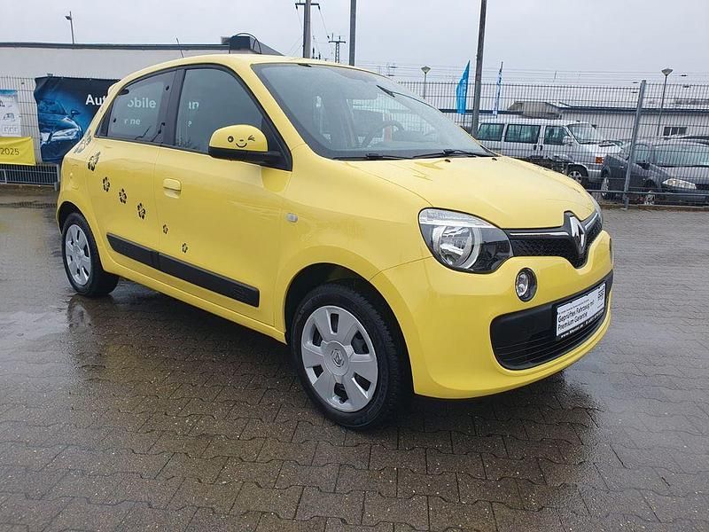 Second-hand Renault Twingo Expression 71 CP (52 kW) 2014 Galben Hatchback