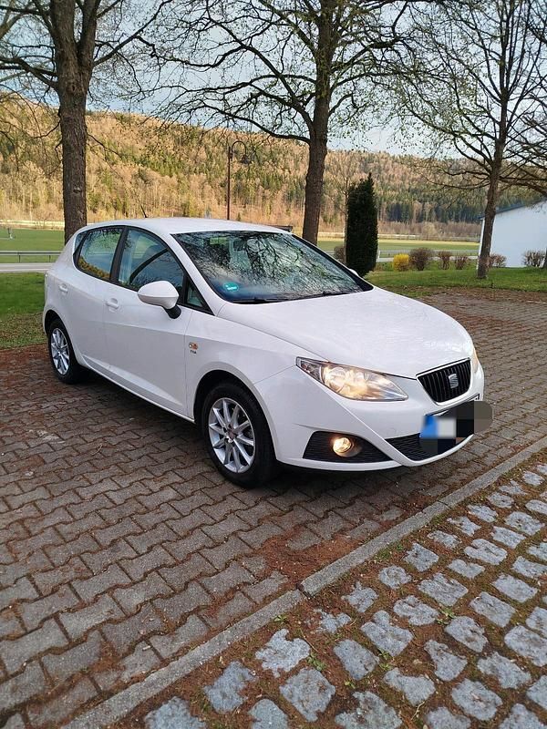 Gebraucht Seat Ibiza 105 PS (77 kW) 2011 Weiß Limousine
