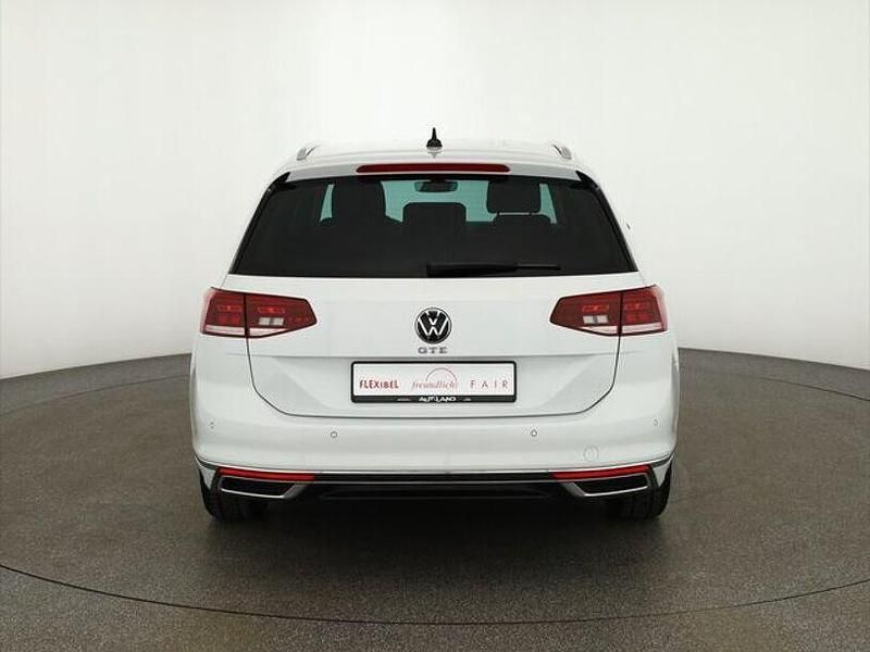 Gebraucht VW Passat GTE 218 PS (160 kW) 2022 Weiß Kombi