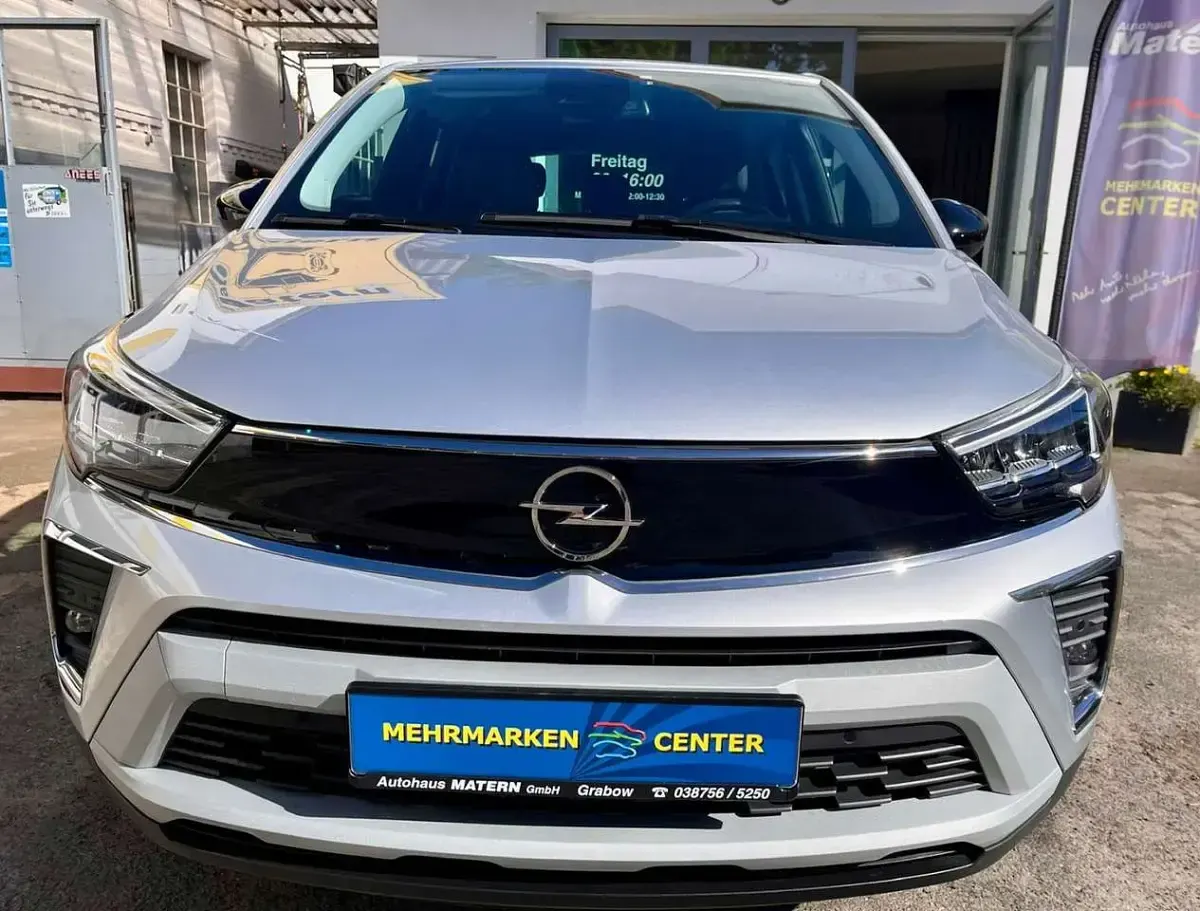 Gebraucht Opel Crossland X Elegance 110 PS (80 kW) 2024 Lackierung aluminiumgrau/meta SUV