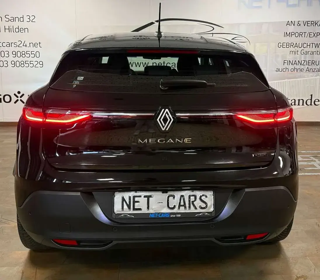 Gebraucht Renault Mégane Evolution 131 PS (96 kW) 2023 Schwarz Limousine