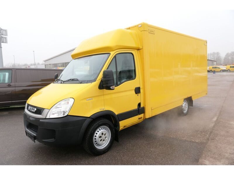 Gelb Gebraucht 2011 Iveco Daily Van | 7.497 € (Fairer Preis) - Bild 1/3