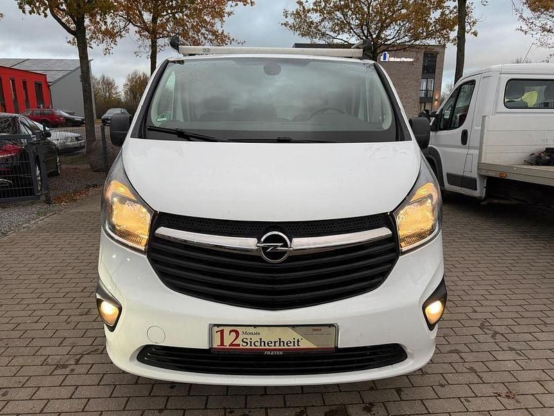 Gebraucht Opel Vivaro 95 PS (69 kW) 2019 Weiß Van / Kleinbus
