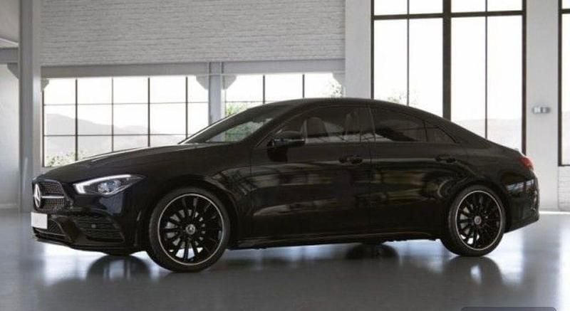 Schwarz Gebraucht 2022 Mercedes CLA180 AMG Limousine | 27.300 € (Fairer Preis) - Bild 1/4