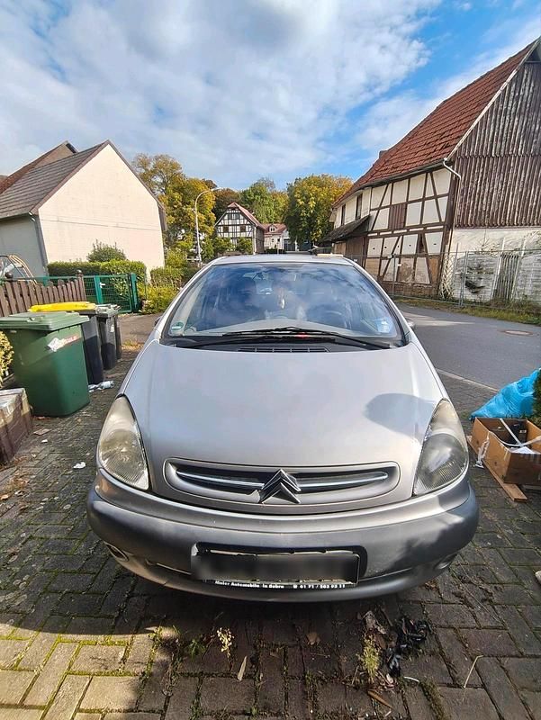 Silber Gebraucht 2000 Citroën Xsara Picasso Van / Kleinbus | 600 € (Guter Preis) - Bild 1/4