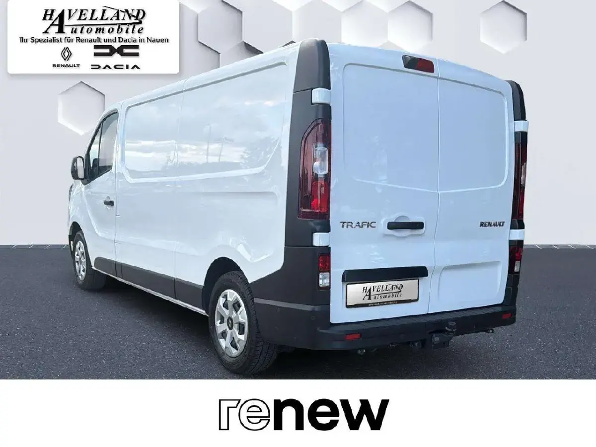 Gebraucht Renault Trafic Komfort 131 PS (96 kW) 2024 Gletscherweiss Van / Kleinbus
