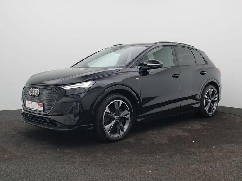 Gebraucht Audi Q4 e-tron Ambiente 150 kW (204 PS) 2022 Mythosschwarz metallic SUV