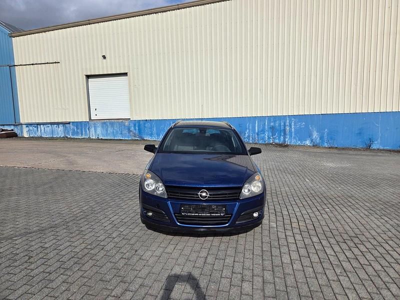 Gebraucht Opel Astra 150 PS (110 kW) 2006 Blau Kombi