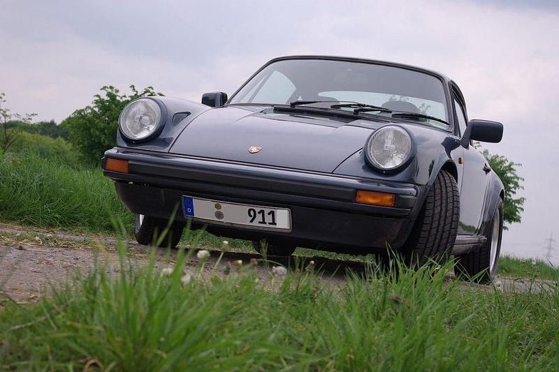 Blau Gebraucht 1982 Porsche 911SC Coupé | 59.911 € - Bild 1/4