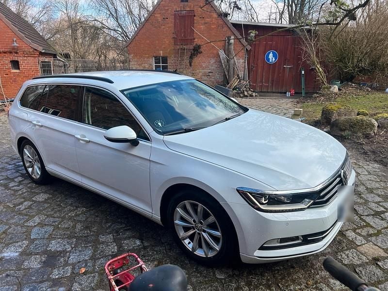 Gebraucht VW Passat 190 PS (139 kW) 2016 Weiß Kombi
