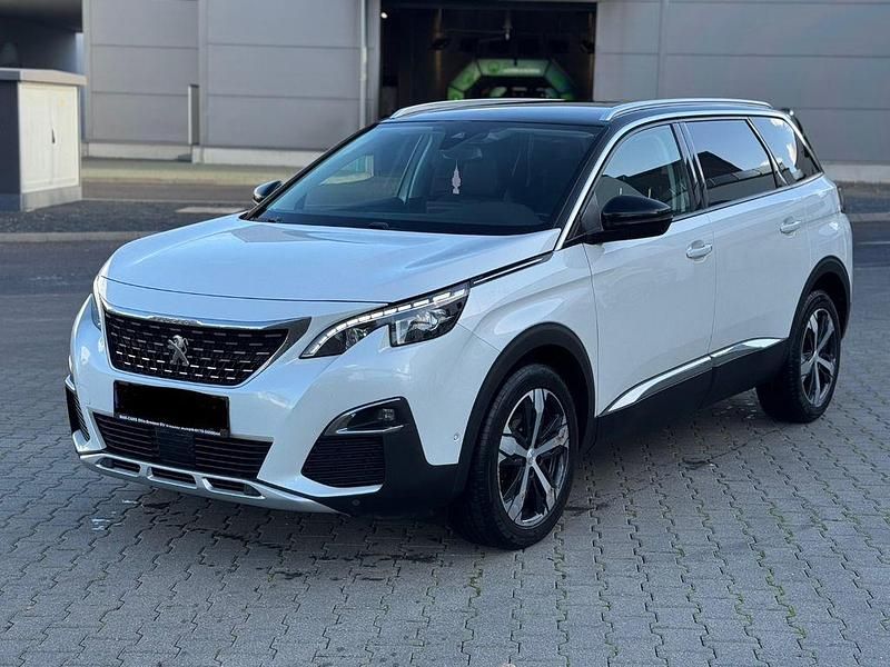 Lack weiss perlglänzend/metall Gebraucht 2018 Peugeot 5008 Allure SUV | 10.999 € (Teuer) - Bild 1/4