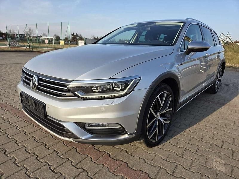 Gebraucht VW Passat Alltrack 220 PS (161 kW) 2017 Silber Kombi