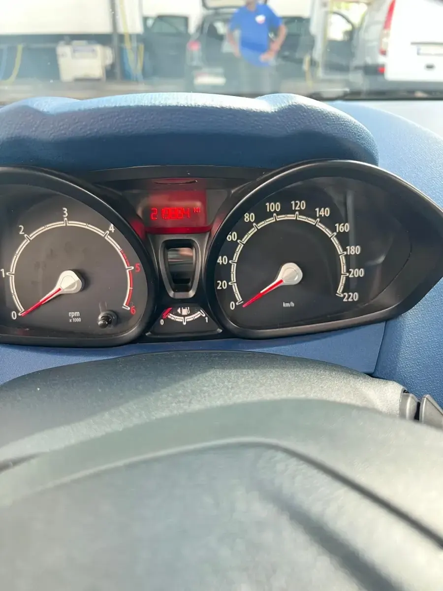 Gebraucht Ford Fiesta 90 PS (66 kW) 2009 Blau Limousine