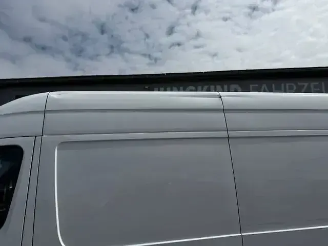 Używany Mercedes Sprinter 190 KM (139 kW) 2020 Biały Van