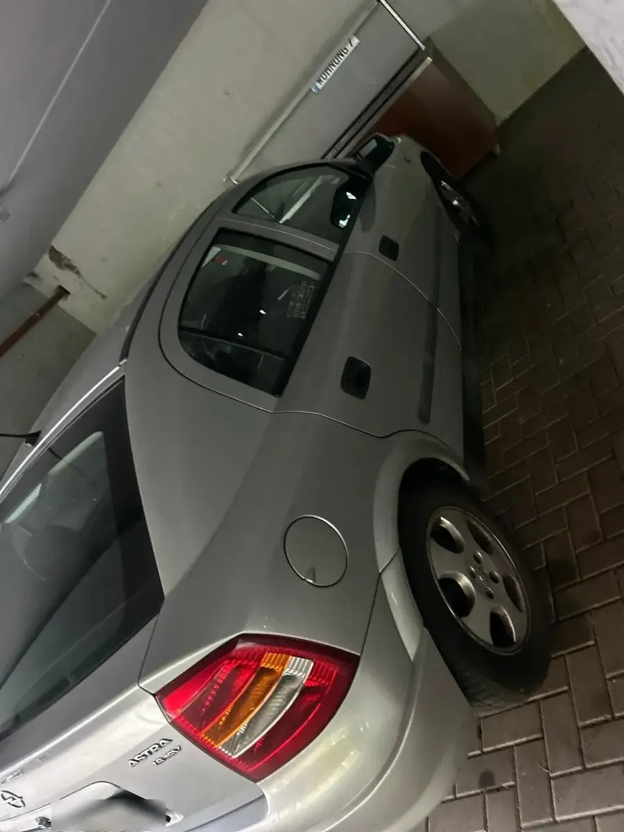 Gebraucht Opel Astra 101 PS (74 kW) 2000 Gelb Kleinwagen