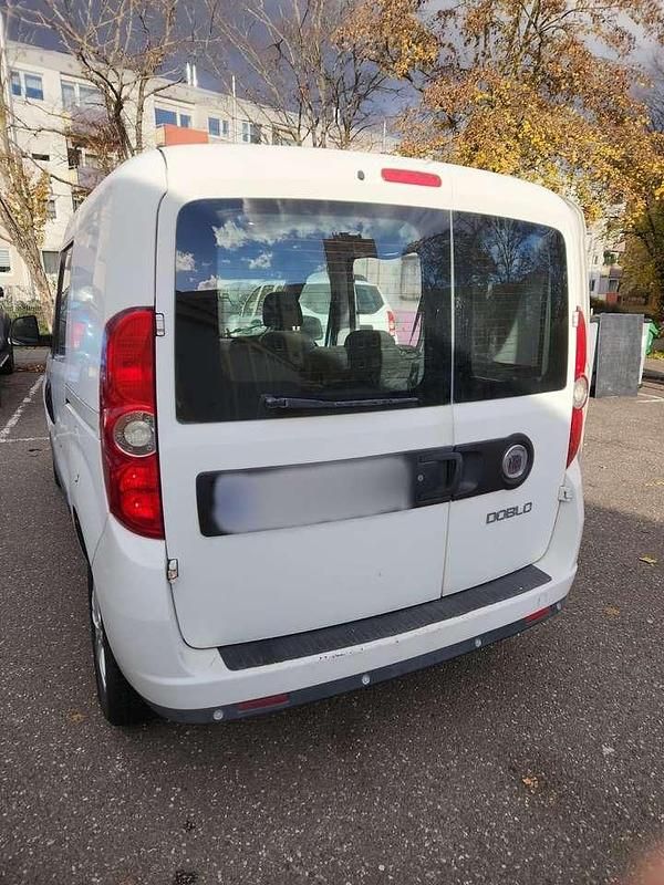 Gebraucht Fiat Doblò 105 PS (77 kW) 2010 Van / Kleinbus