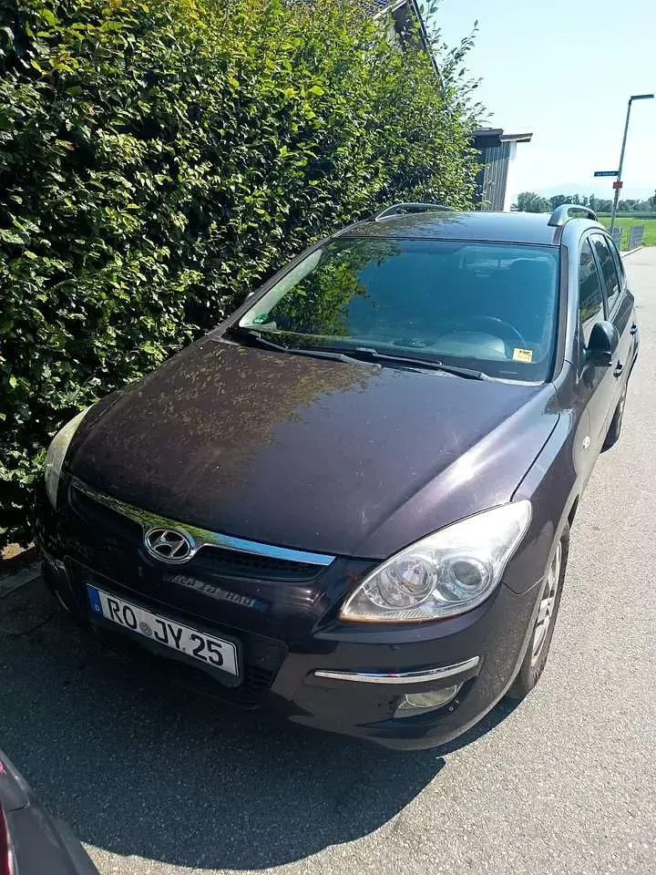 Gebraucht Hyundai i30 Comfort 126 PS (92 kW) 2009 Braun Kombi