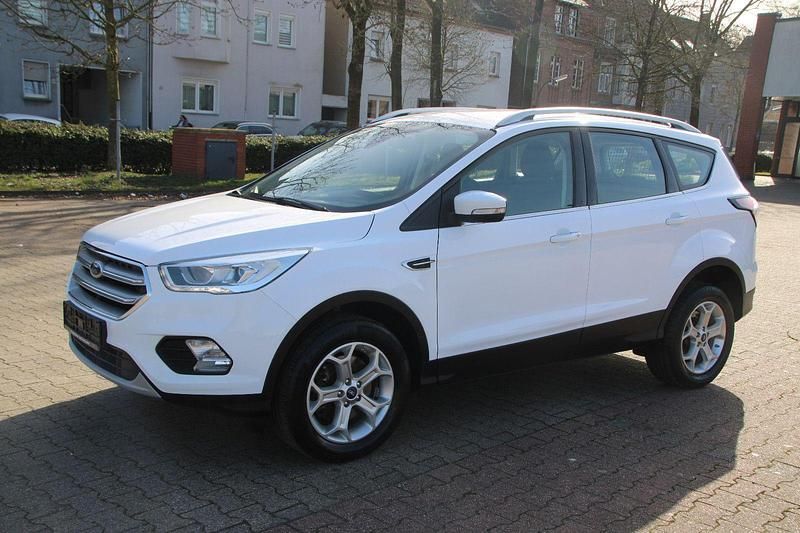 Gebraucht Ford Kuga Cool & Connect 150 PS (110 kW) 2018 Weiß SUV