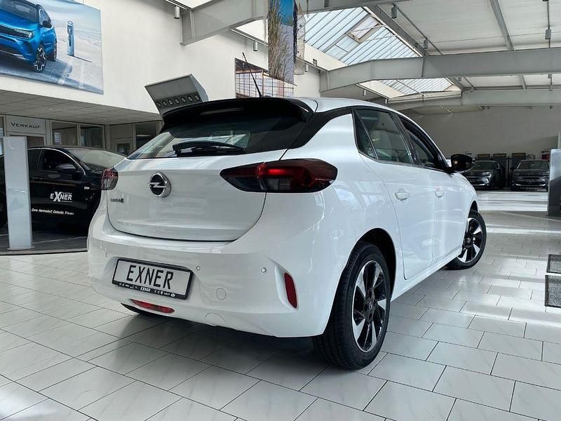 Gebraucht Opel Corsa-e Elegance 100 kW (136 PS) 2024 Aktis weiß Kleinwagen