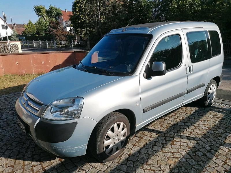Silber Gebraucht 2003 Citroën Berlingo Van / Kleinbus | 2.999 € - Bild 1/4