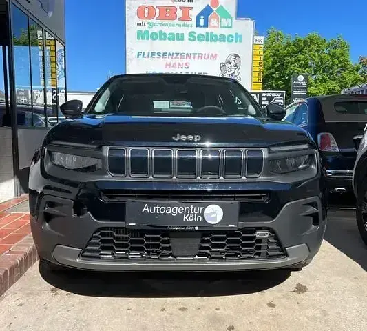 Gebraucht Jeep Avenger 101 PS (74 kW) 2024 Schwarz SUV