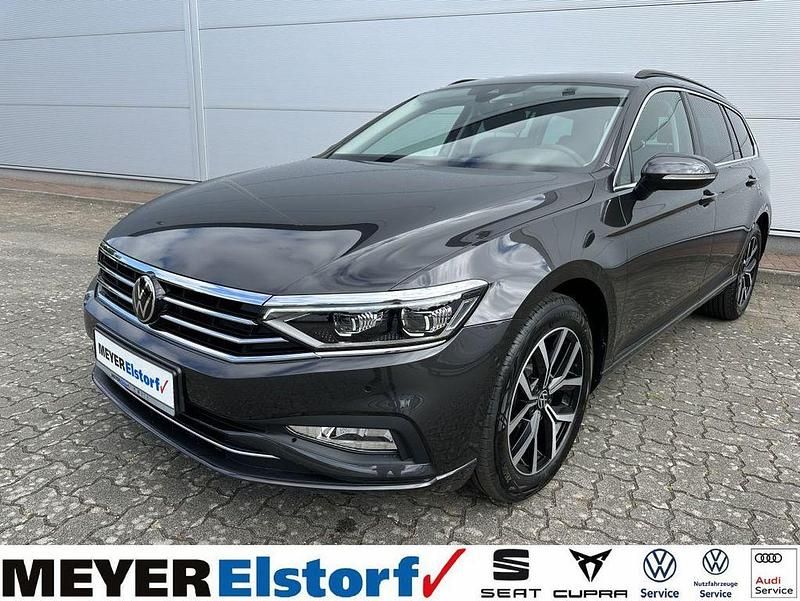 Grau Gebraucht 2023 VW Passat Business Kombi | 29.980 € (Etwas zu teuer) - Bild 1/4