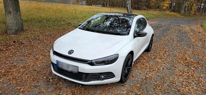 Weiß Gebraucht 2008 VW Scirocco Coupé | 6.490 € (Fairer Preis) - Bild 1/4