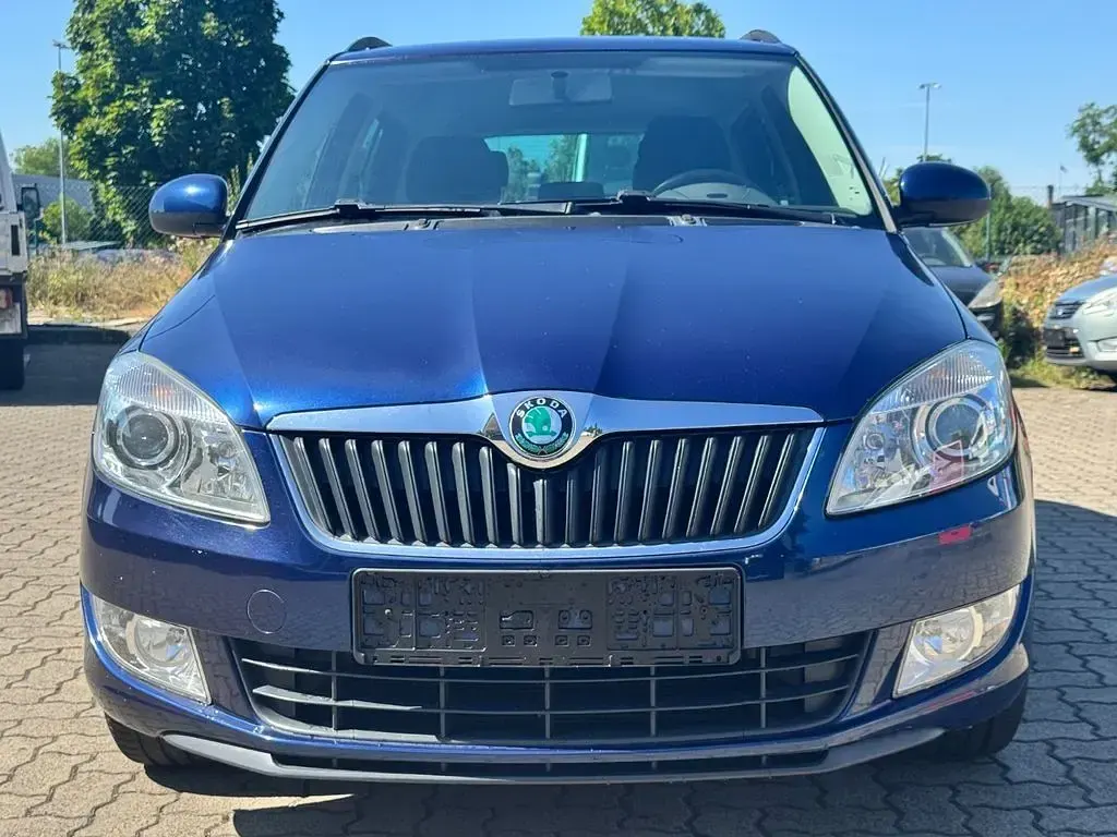 Gebraucht Skoda Fabia Family 86 PS (63 kW) 2011 Blau Kombi