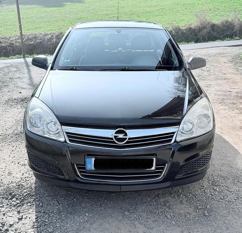 Gebraucht Opel Astra 90 PS (66 kW) 2009 Schwarz Limousine