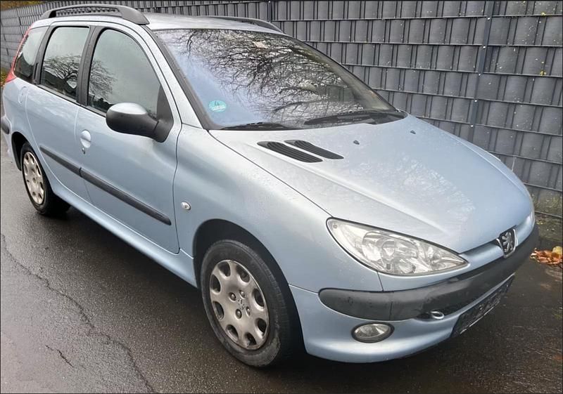 Gebraucht Peugeot 206 75 PS (55 kW) 2003 Grau Kombi