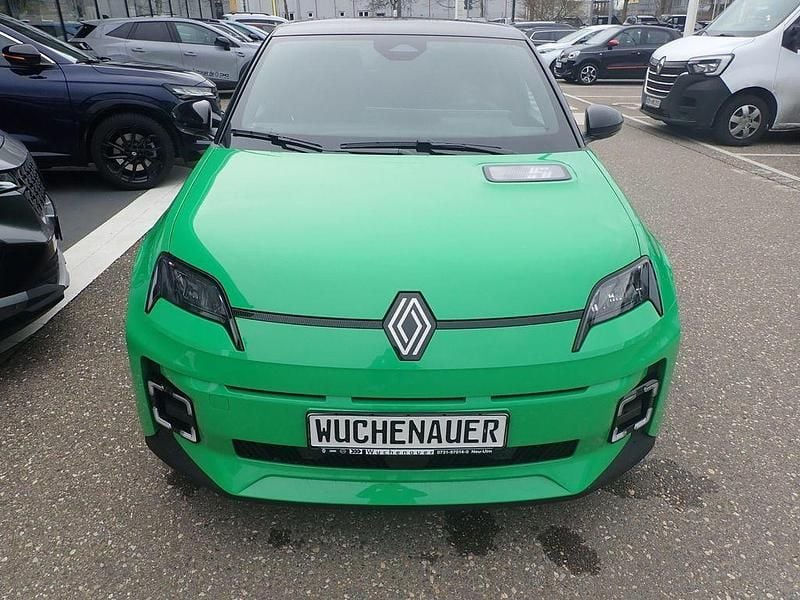 Neu Renault 5 E-Tech Komfort 110 kW (150 PS) 2026 Grün Limousine