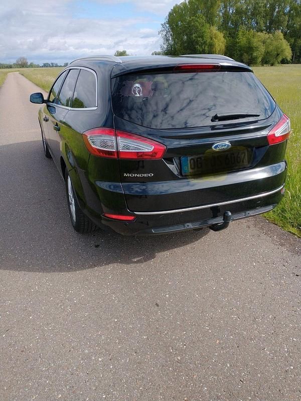 Schwarz Gebraucht 2014 Ford Mondeo Business Edition Kombi | 7.999 € (Superpreis) - Bild 1/4