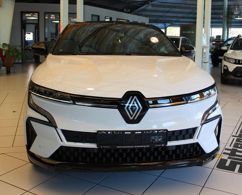 Gebraucht Renault Megane E-Tech Techno 160 kW (218 PS) 2022 Weiß Limousine