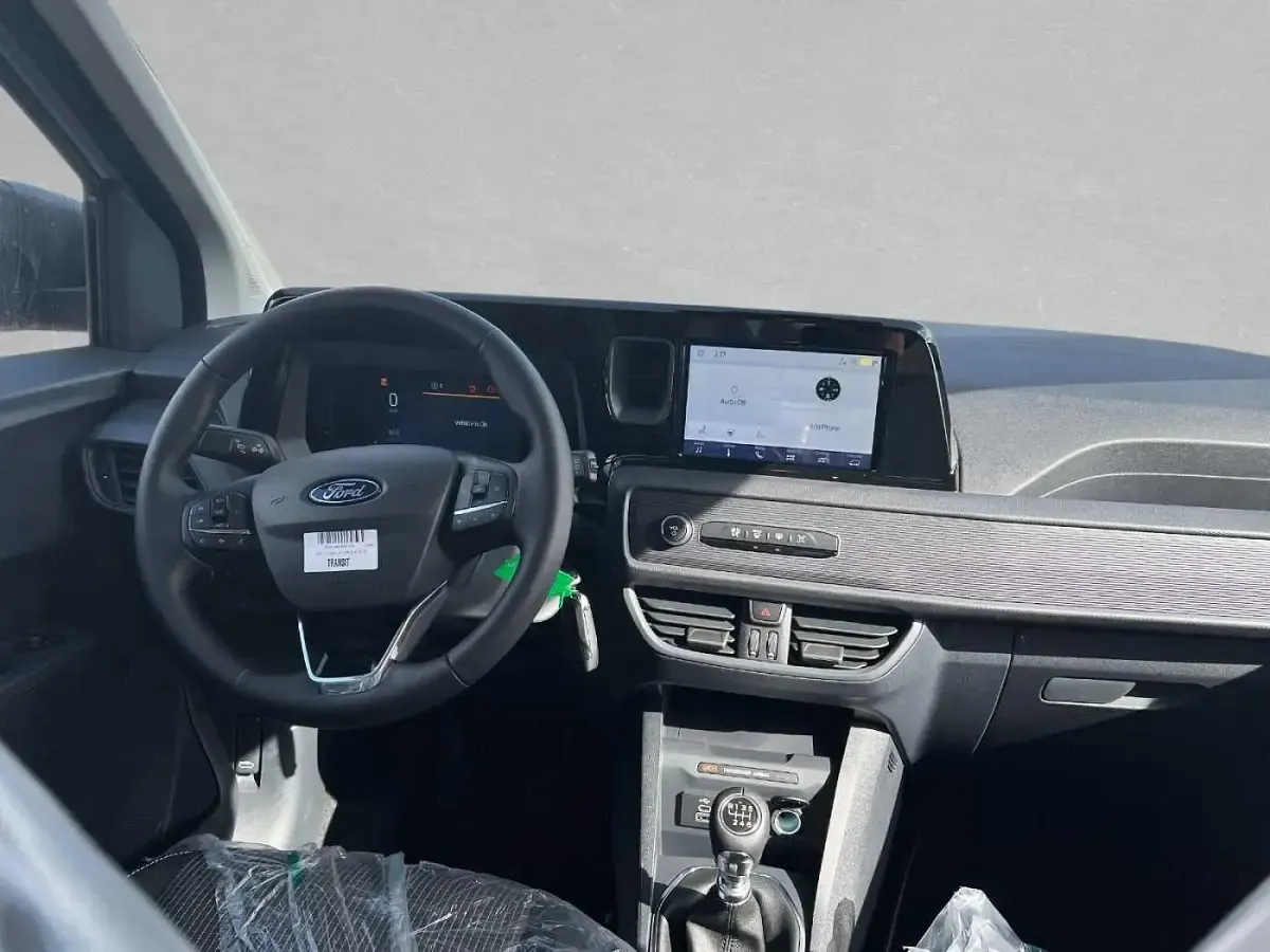 Neu Ford Tourneo Courier Trend 125 PS (91 kW) 2025 Grau Van / Kleinbus