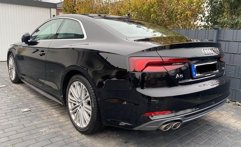 Używany Audi A5 S-Line 190 KM (139 kW) 2018 Czarny Coupe
