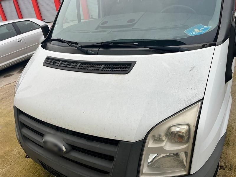 Weiß Gebraucht 2011 Ford Transit Van / Kleinbus | 3.590 € - Bild 1/4