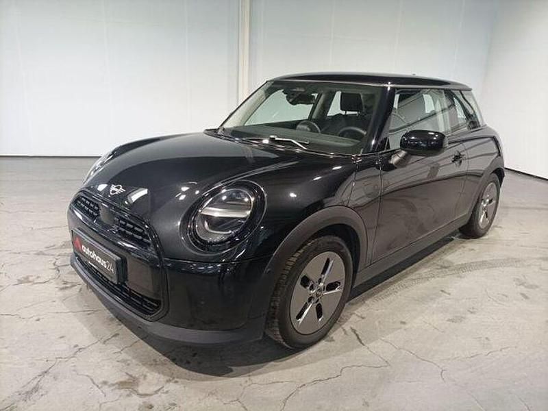 Gebraucht Mini Cooper Essential 156 PS (114 kW) 2024 Schwarz Kleinwagen