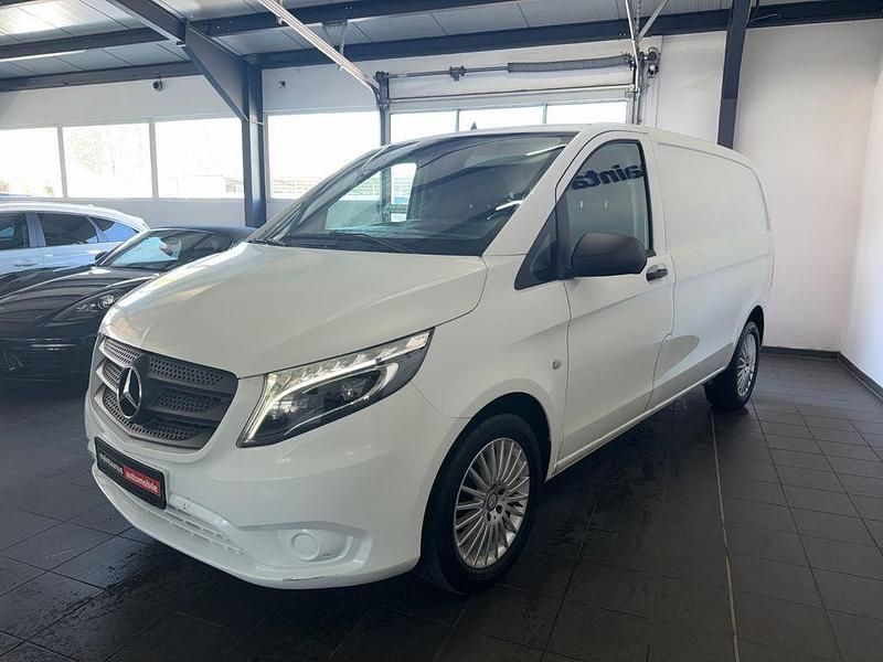 Gebraucht Mercedes Vito 190 PS (139 kW) 2015 Weiß Van