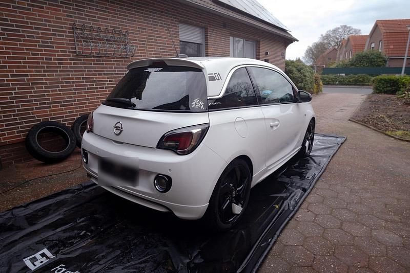 Gebraucht Opel Adam Edition 101 PS (74 kW) 2015 Weiß Kleinwagen