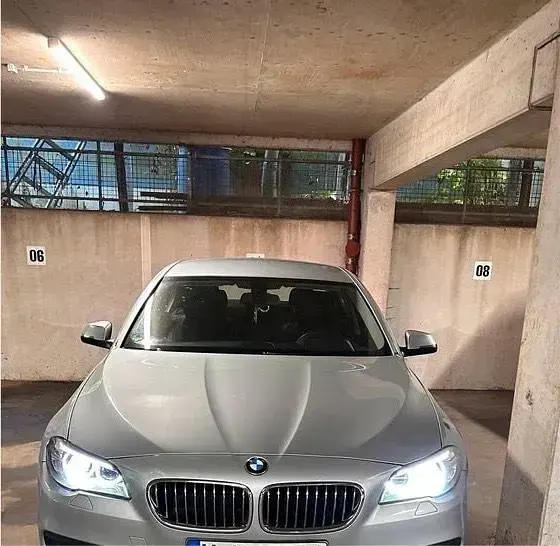 Gebraucht BMW 520 190 PS (139 kW) 2015 Silber Limousine