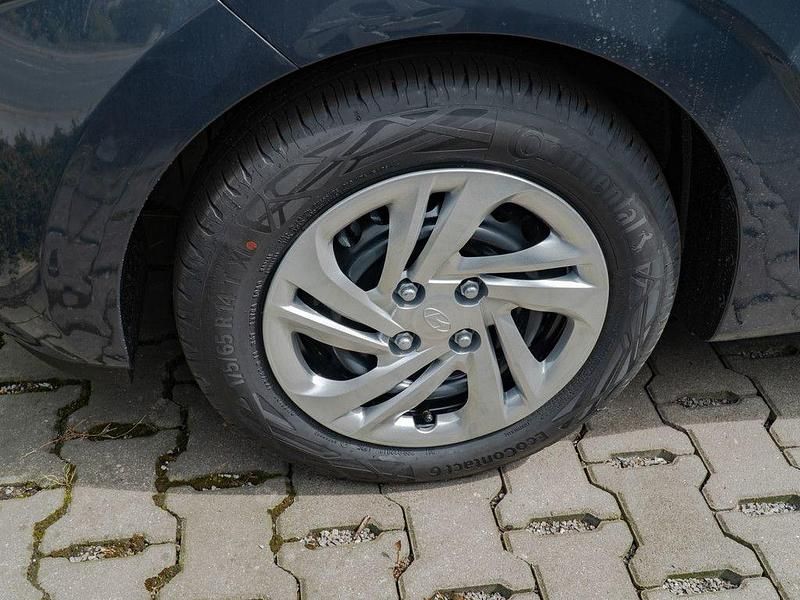 Neu Hyundai i10 Select 63 PS (46 kW) 2025 Grau Kleinwagen