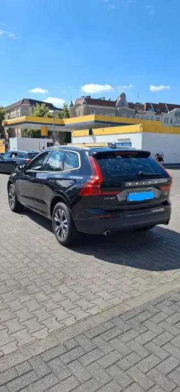 Gebraucht Volvo XC60 Momentum 197 PS (144 kW) 2021 SUV