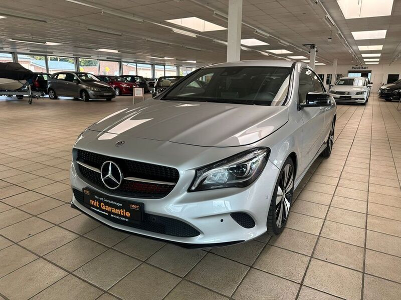 Silber Gebraucht 2018 Mercedes CLA220 Limousine | 21.690 € (Fairer Preis) - Bild 1/4