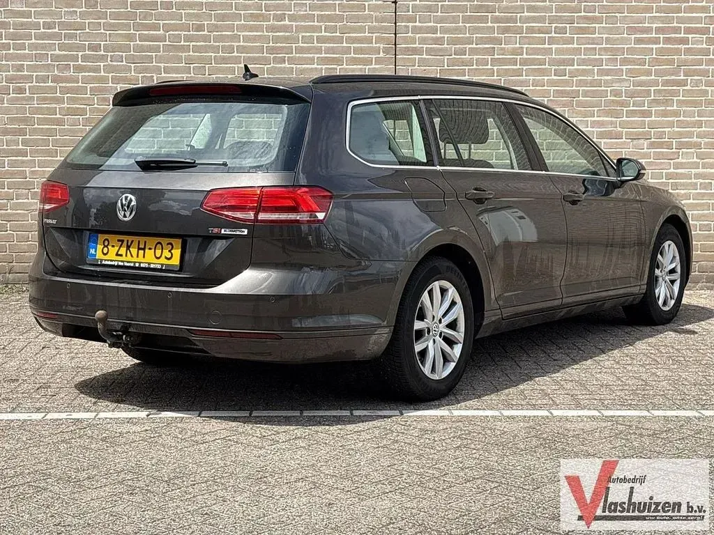 Gebraucht VW Passat Comfortline 150 PS (110 kW) 2015 Braun Kombi