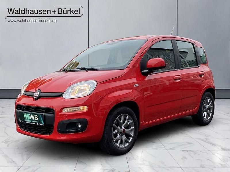 Rot Gebraucht 2019 Fiat Panda Lounge Kleinwagen | 9.490 € (Fairer Preis) - Bild 1/4