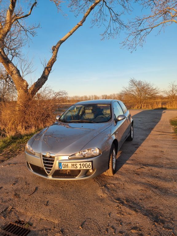 Gebraucht 2006 Alfa Romeo 147 Kleinwagen | 2.800 € (Etwas zu teuer) - Bild 1/4