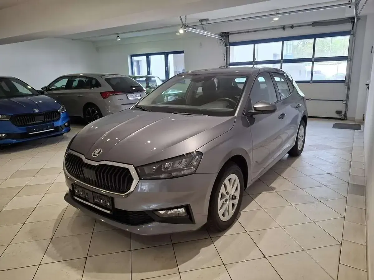 Gebraucht Skoda Fabia Selection 95 PS (69 kW) 2025 Grau Kleinwagen